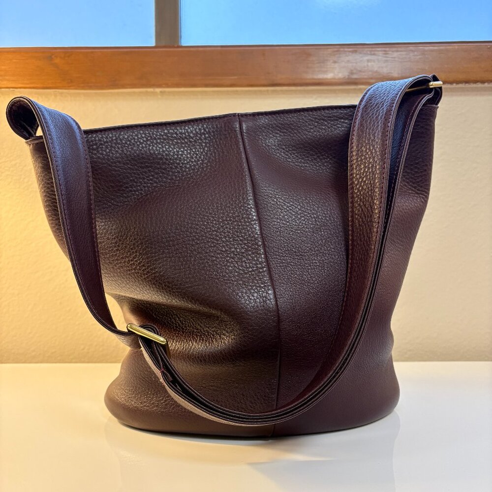 Primecut Leather Bucket Bag in Plum (Burgundy) Leather
